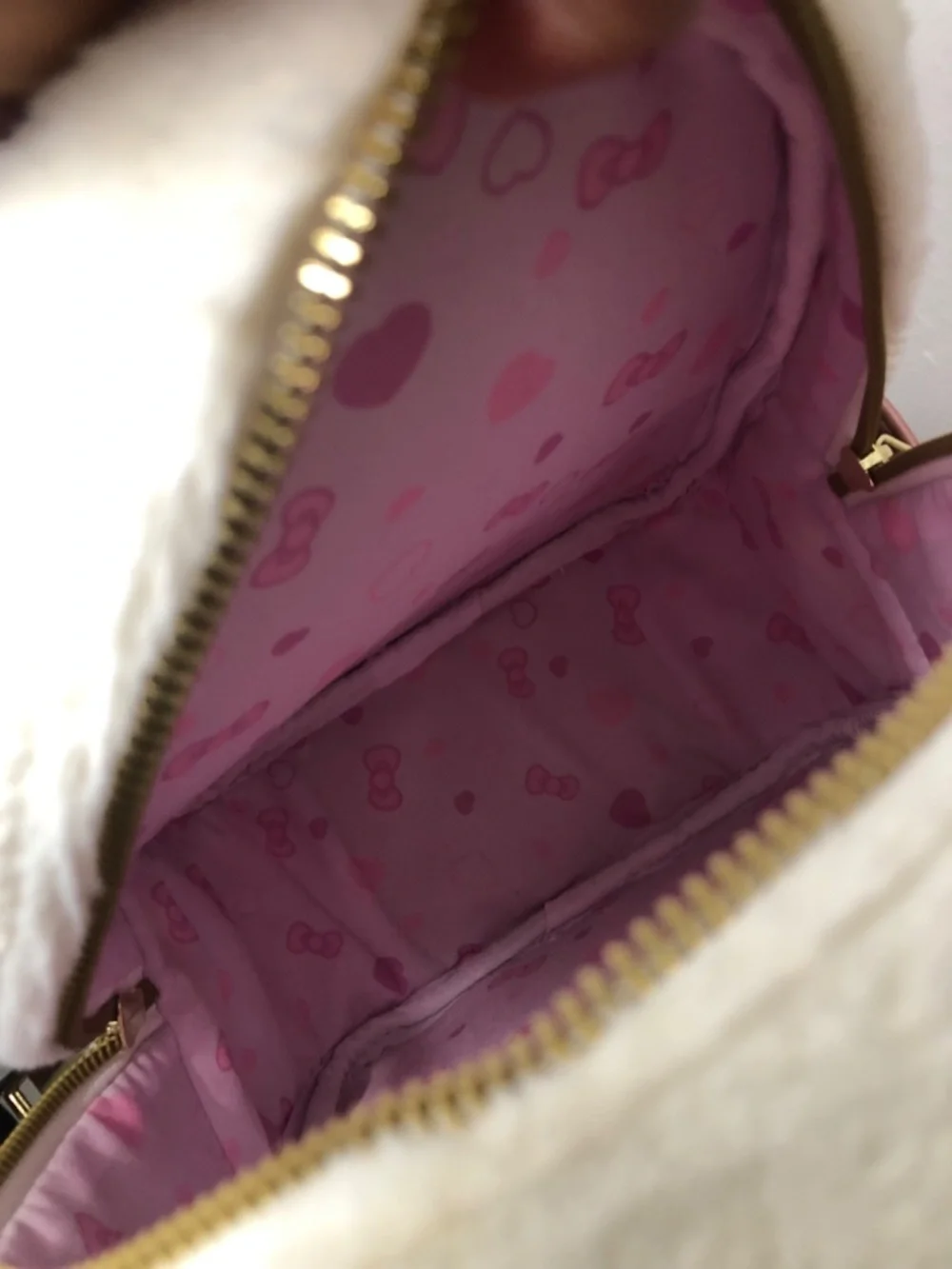 HER UNIVERSE 💕 Hello Kitty Plush Backpack